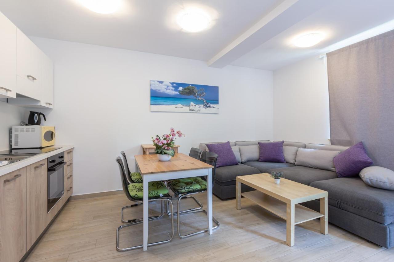 באסקה Apartments Vugrinec With Terrace מראה חיצוני תמונה