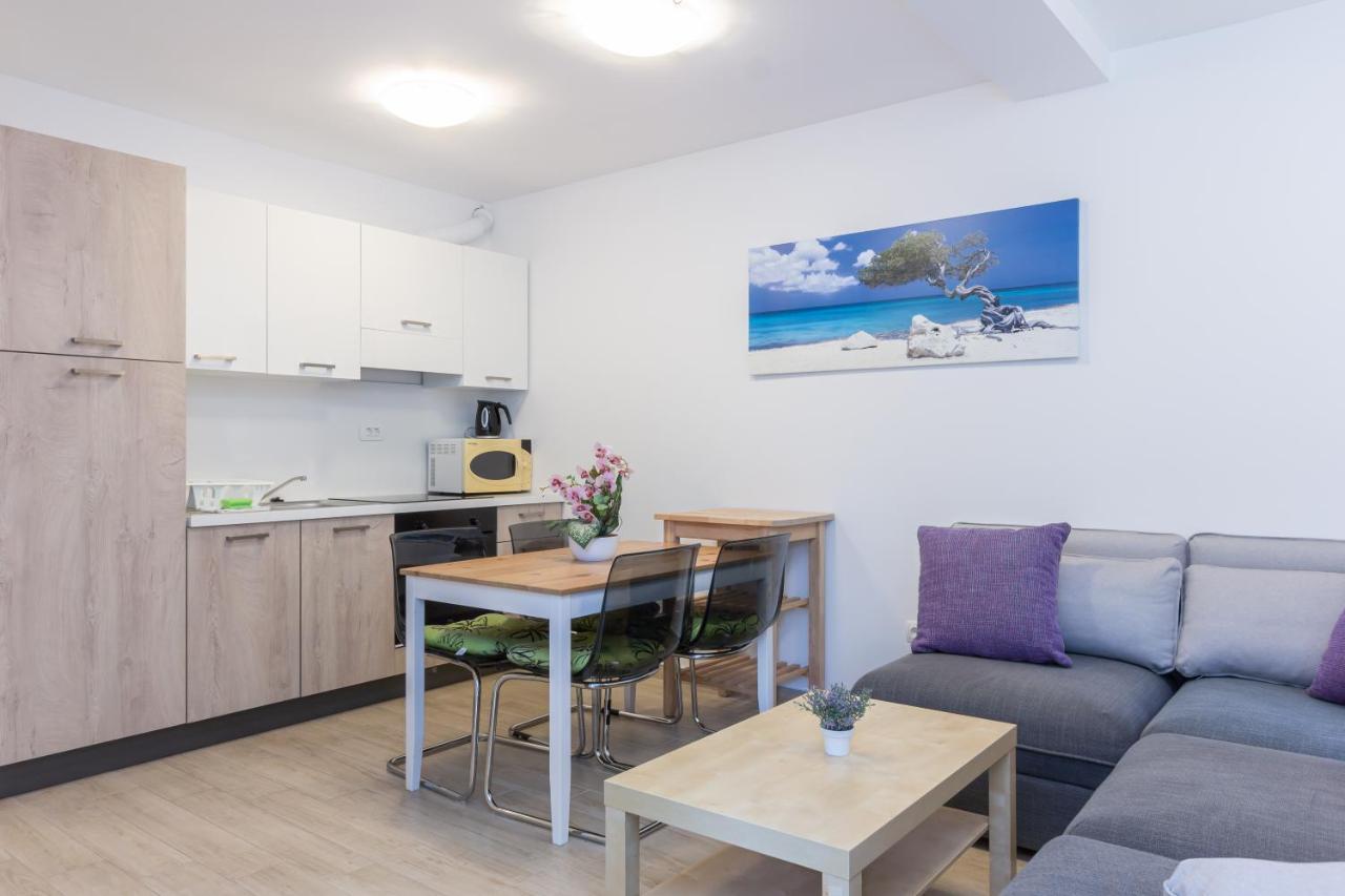 באסקה Apartments Vugrinec With Terrace מראה חיצוני תמונה