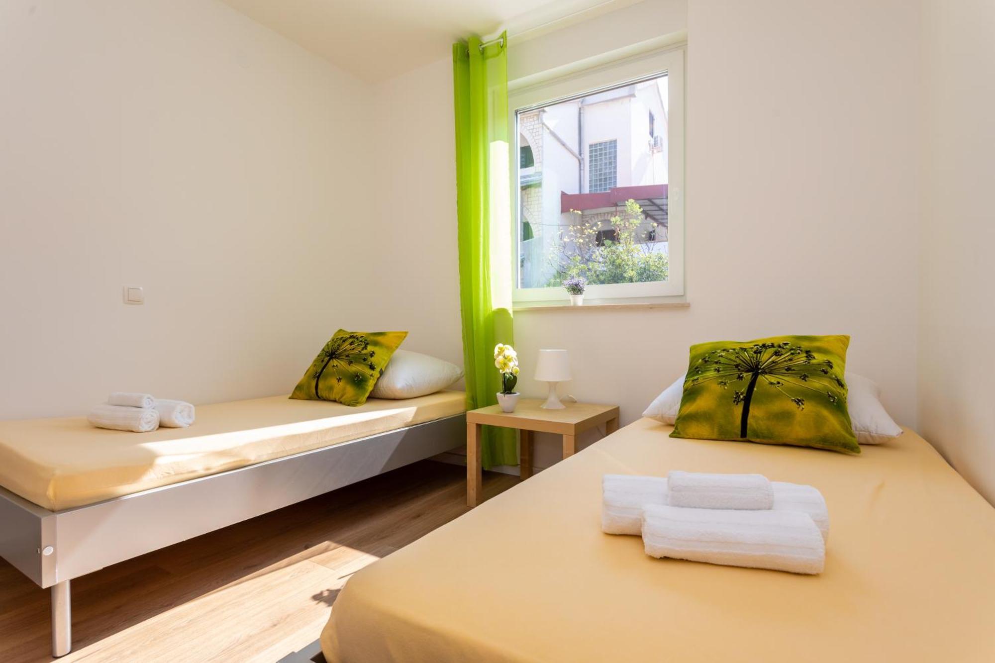 באסקה Apartments Vugrinec With Terrace מראה חיצוני תמונה