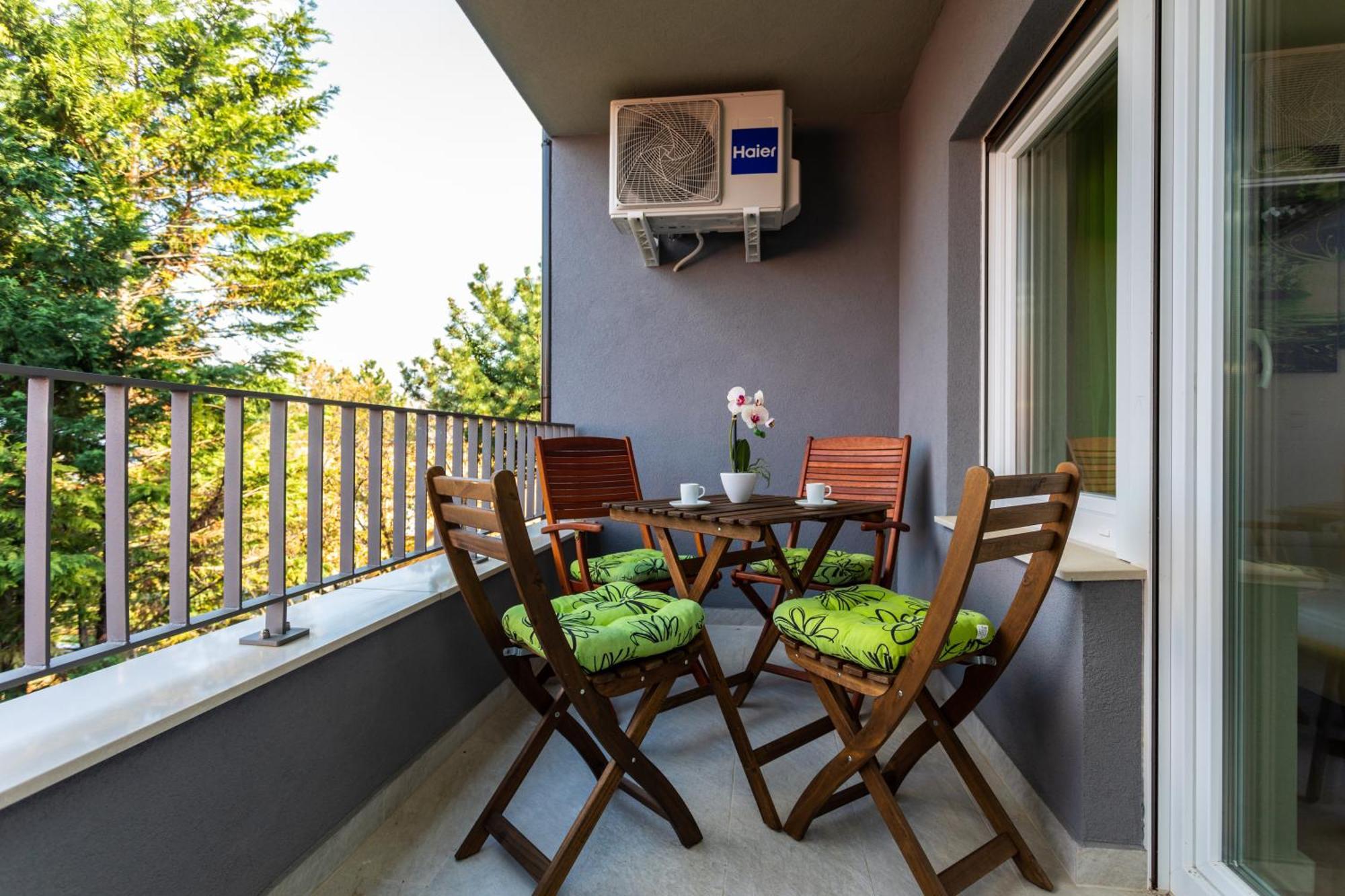 באסקה Apartments Vugrinec With Terrace מראה חיצוני תמונה