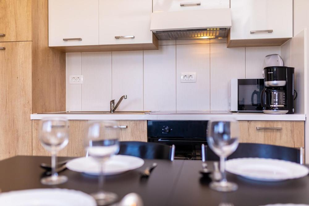 באסקה Apartments Vugrinec With Terrace מראה חיצוני תמונה